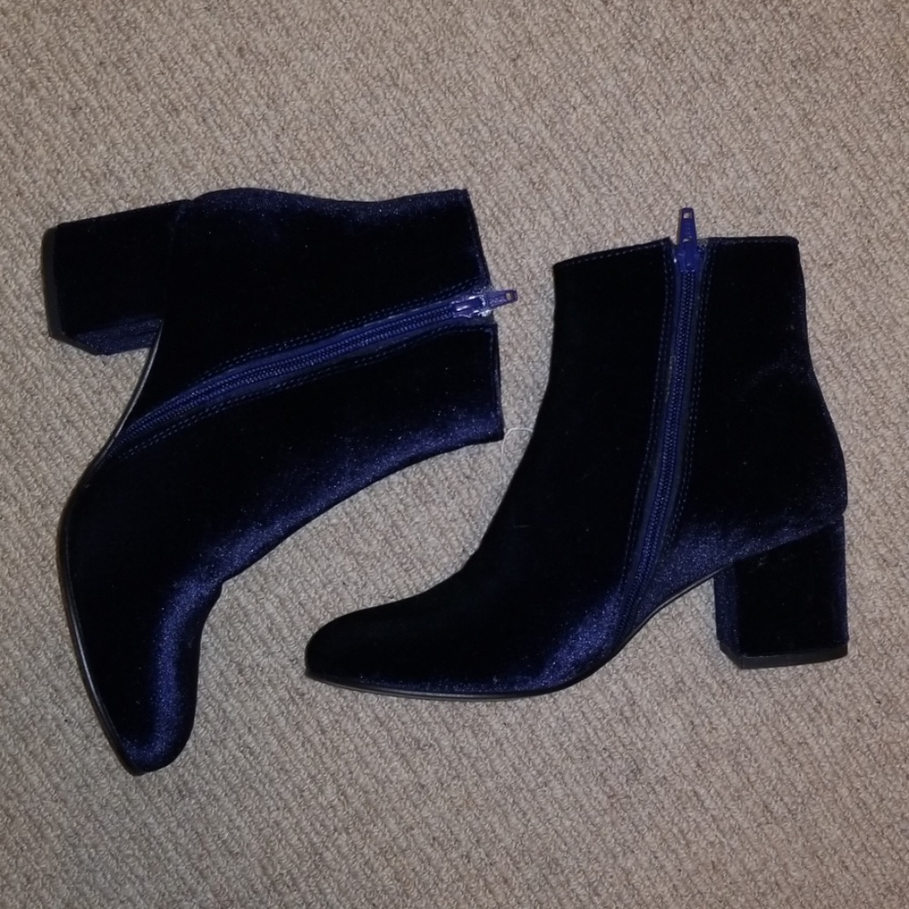 Blue Velvet Steve madden booties